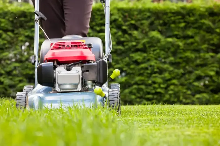 How to mow a lawn Longmont, CO